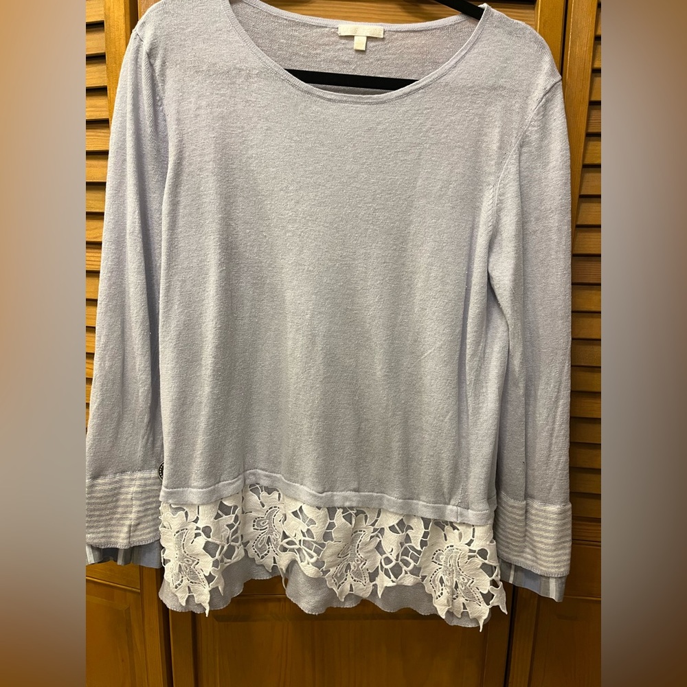 Shirt with lice